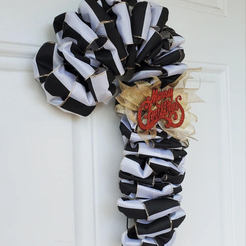 Candy Cane Christmas Ribbon Wreath.
